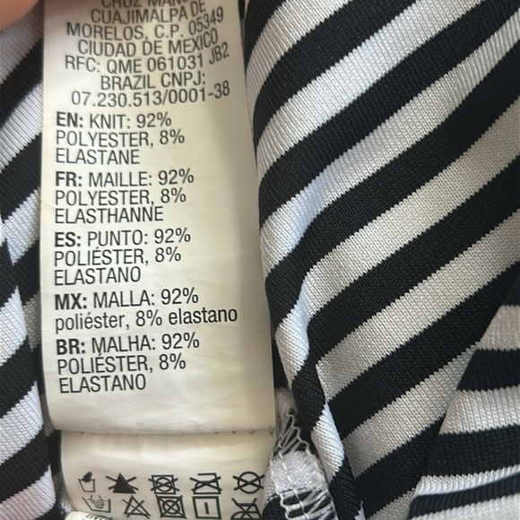 Roxy Black and White Striped Zip Long Sleeve Full Zip Swim Sun Shirt, Large - Picture 13 of 13